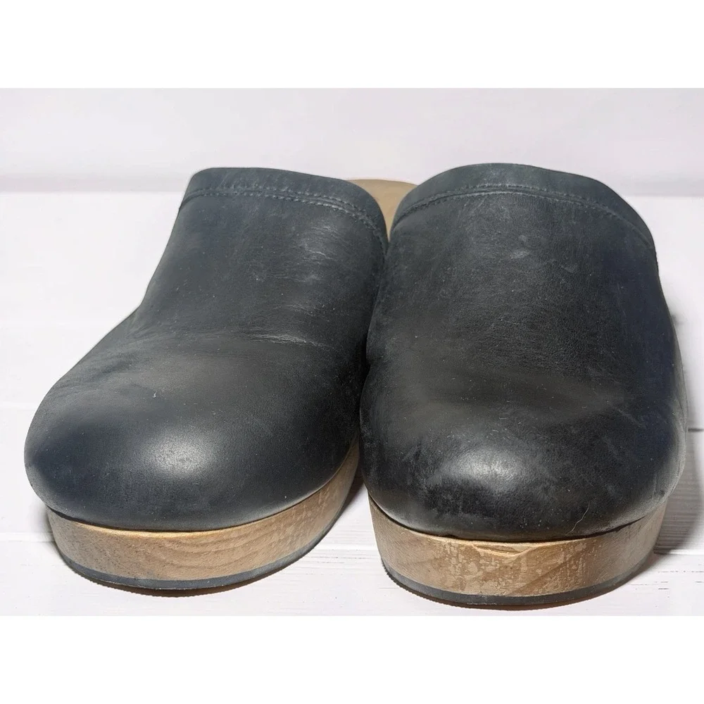 Free People Carver Black Leather & Wooden Clogs Womens Size 37 Made In Spain EUC